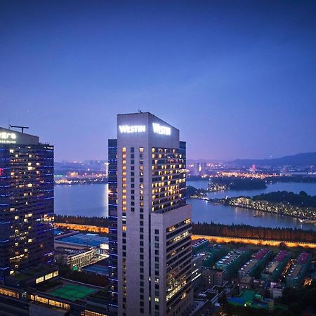 The Westin Nanjing Xuanwu Lake エクステリア 写真