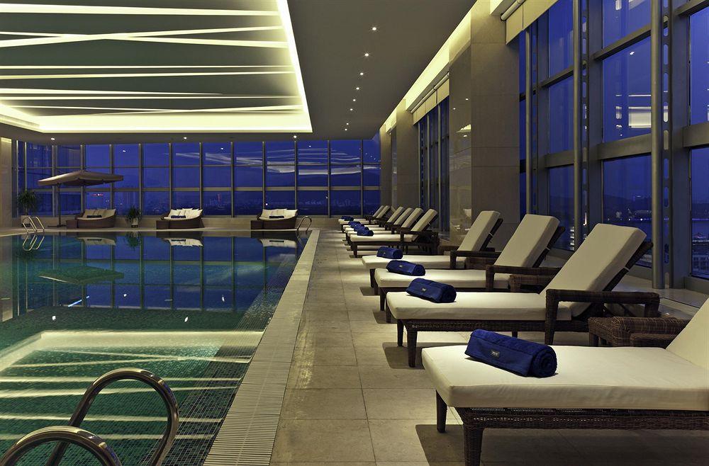 The Westin Nanjing Xuanwu Lake エクステリア 写真