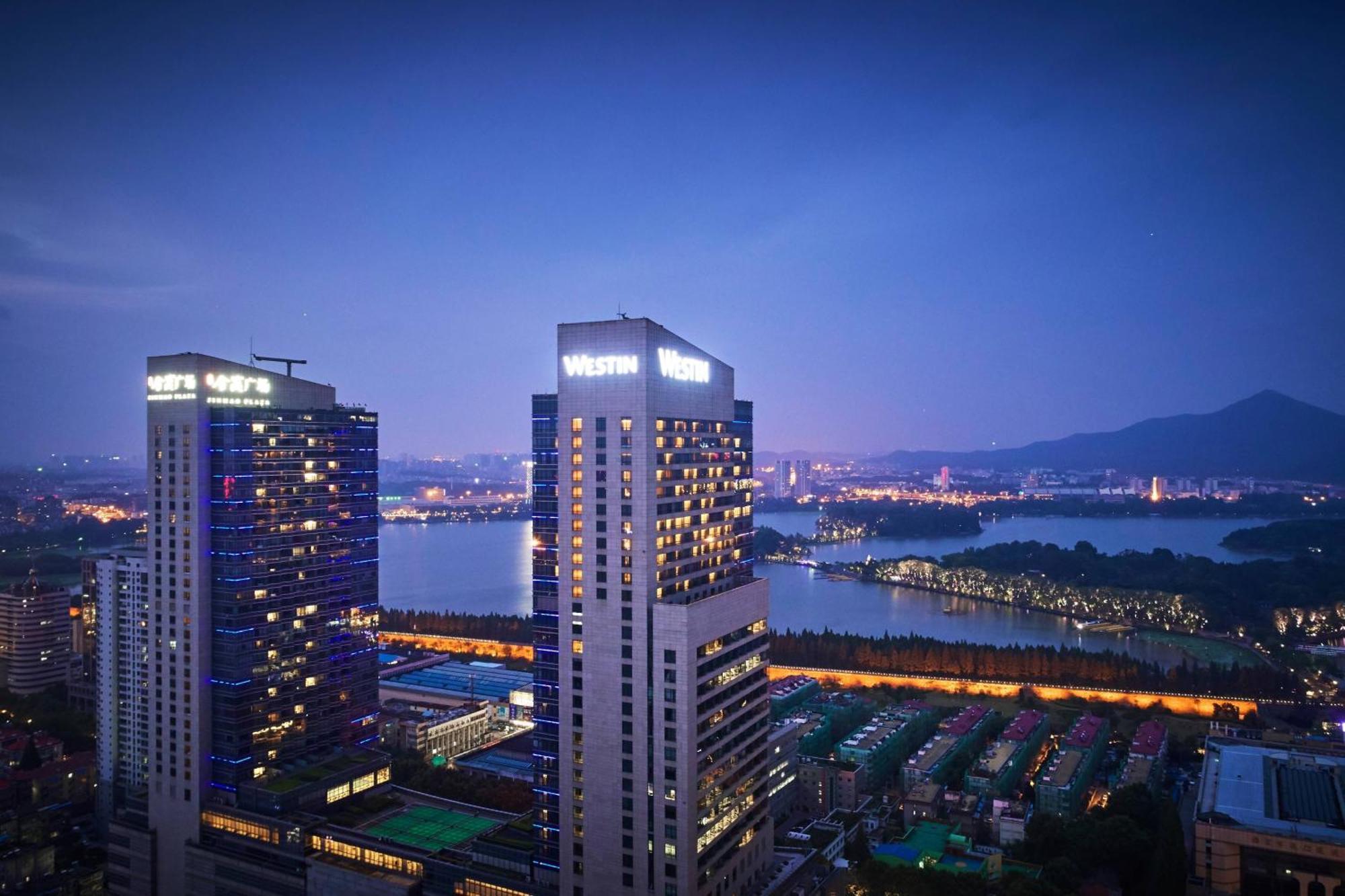 The Westin Nanjing Xuanwu Lake エクステリア 写真