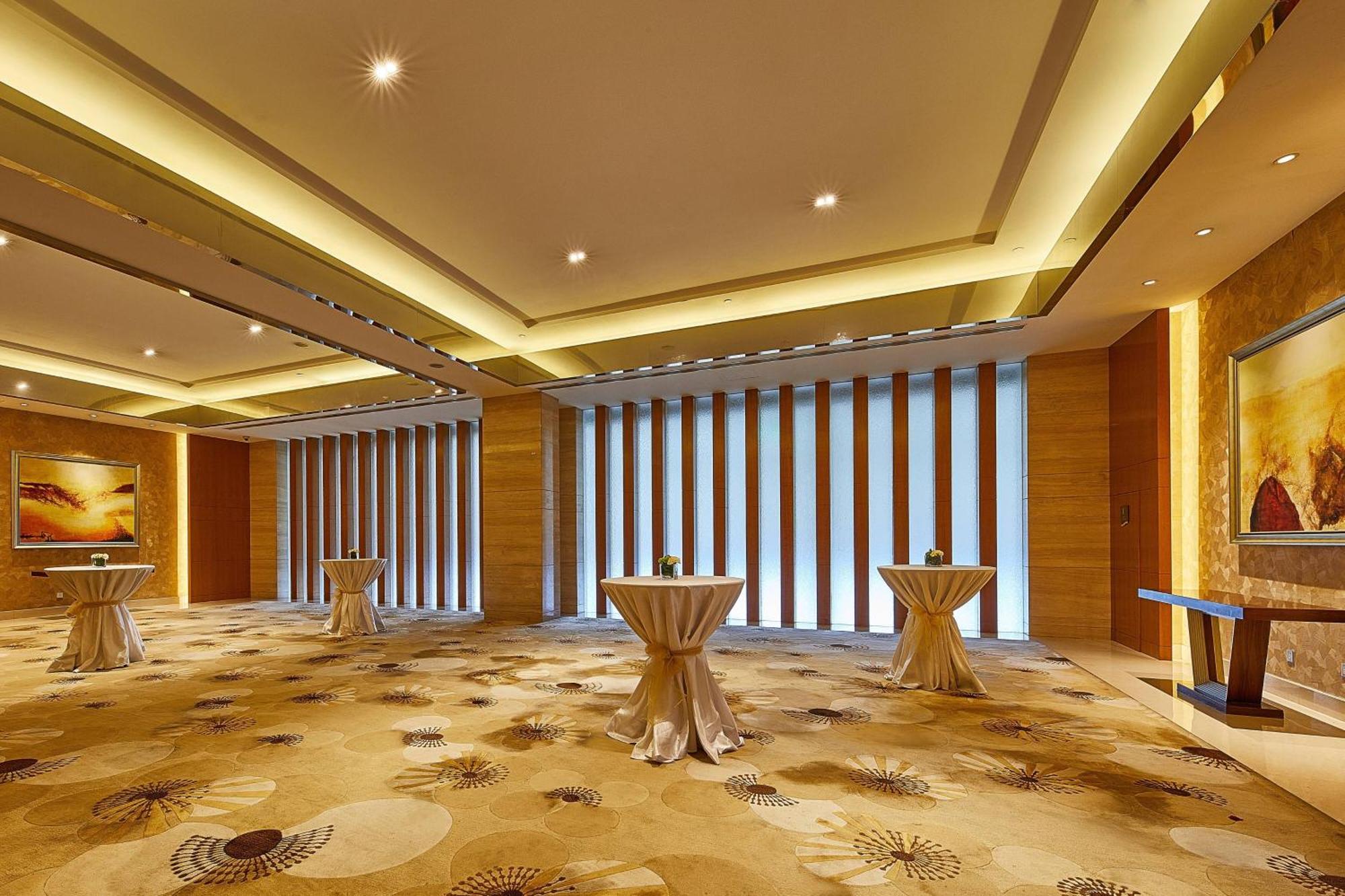 The Westin Nanjing Xuanwu Lake エクステリア 写真