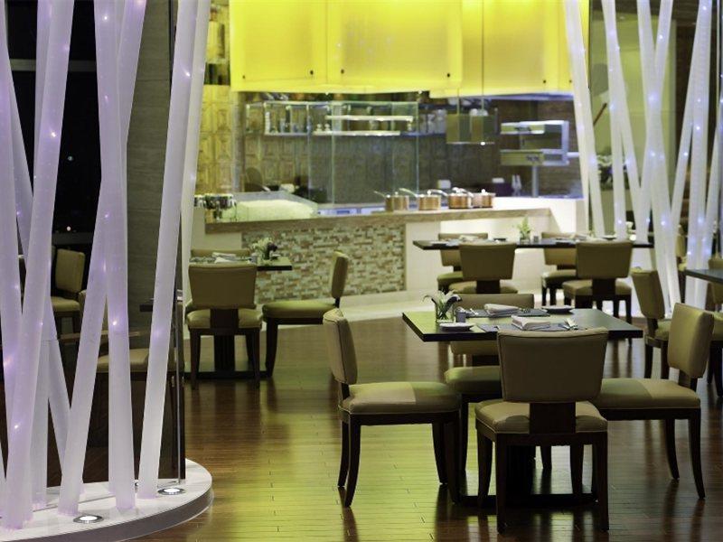 The Westin Nanjing Xuanwu Lake エクステリア 写真